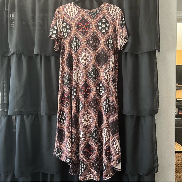 Comfy, stretchy, high-low dress - Picture 3 of 3